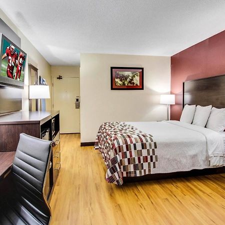 Red Roof Inn Форсайт Экстерьер фото