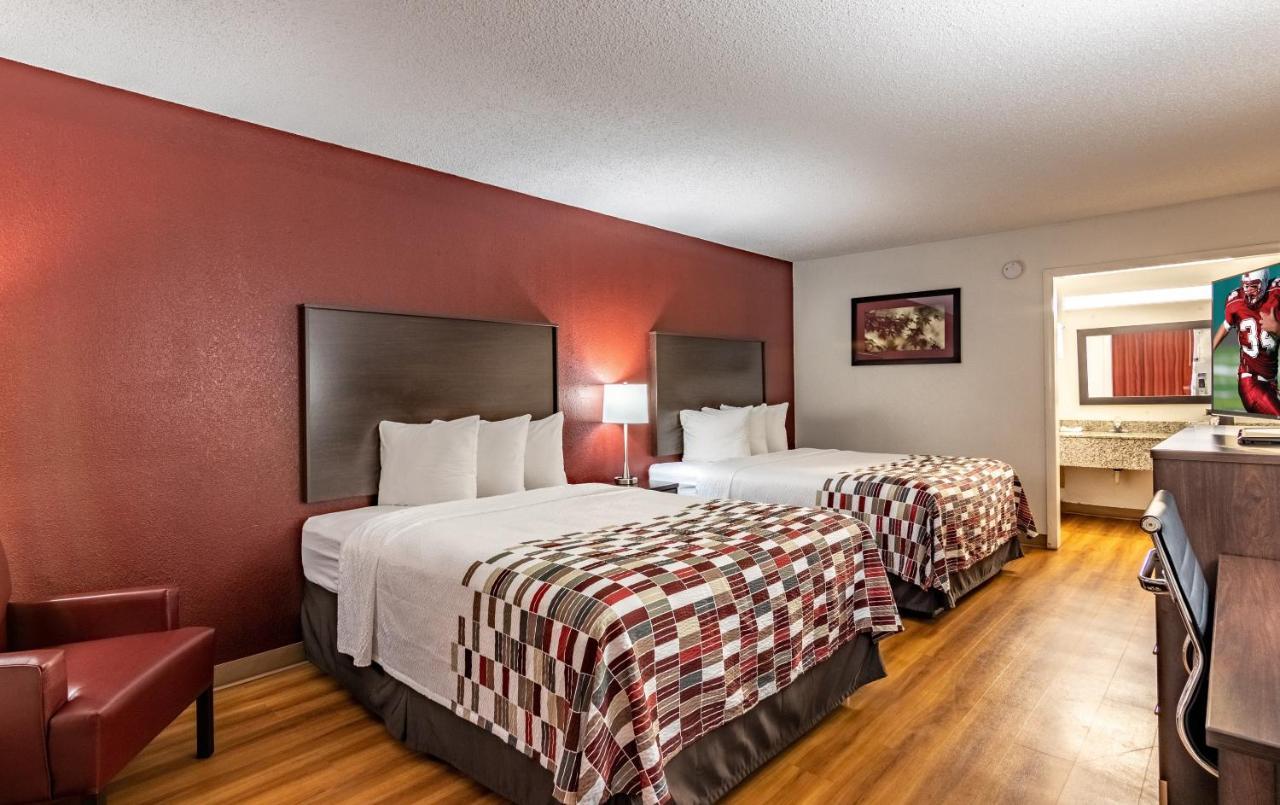 Red Roof Inn Форсайт Экстерьер фото