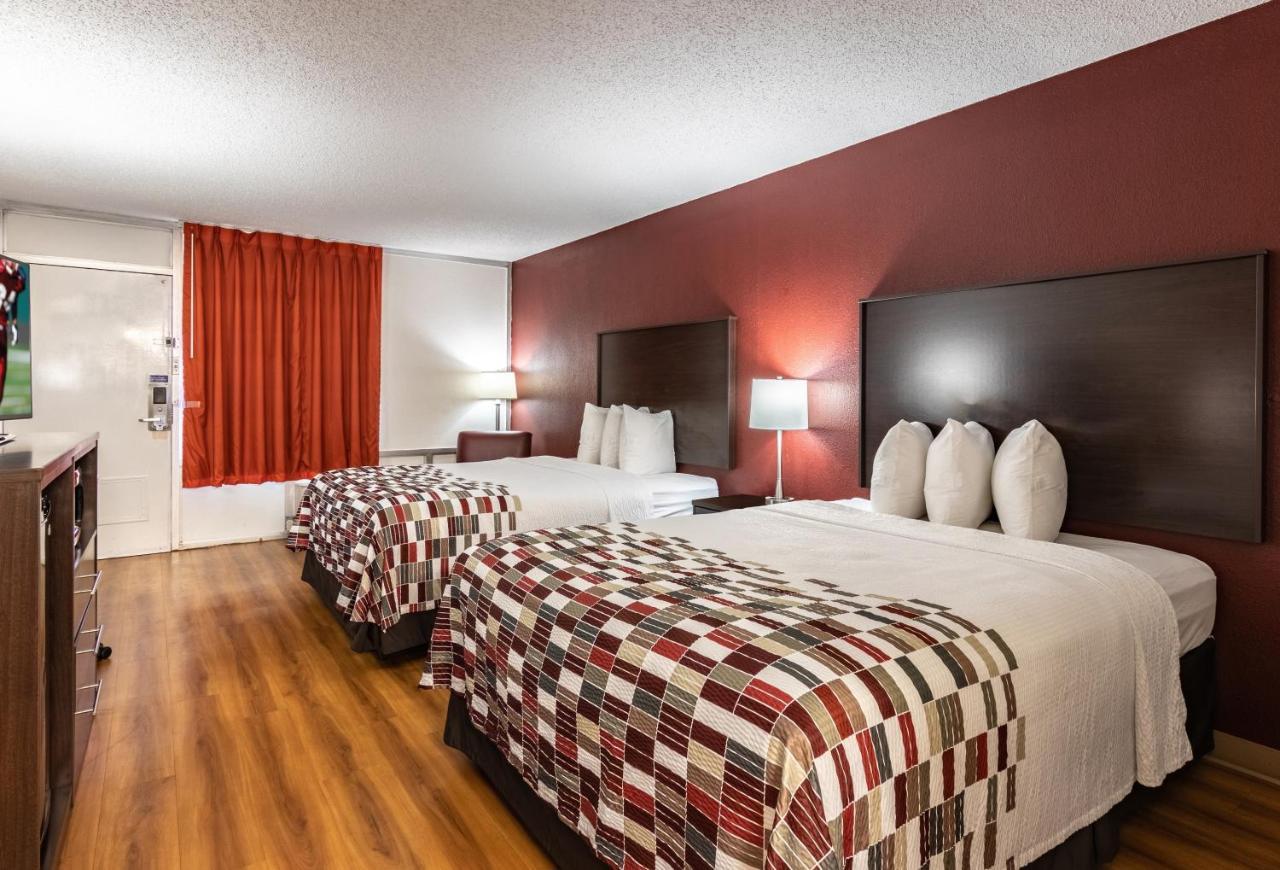 Red Roof Inn Форсайт Экстерьер фото