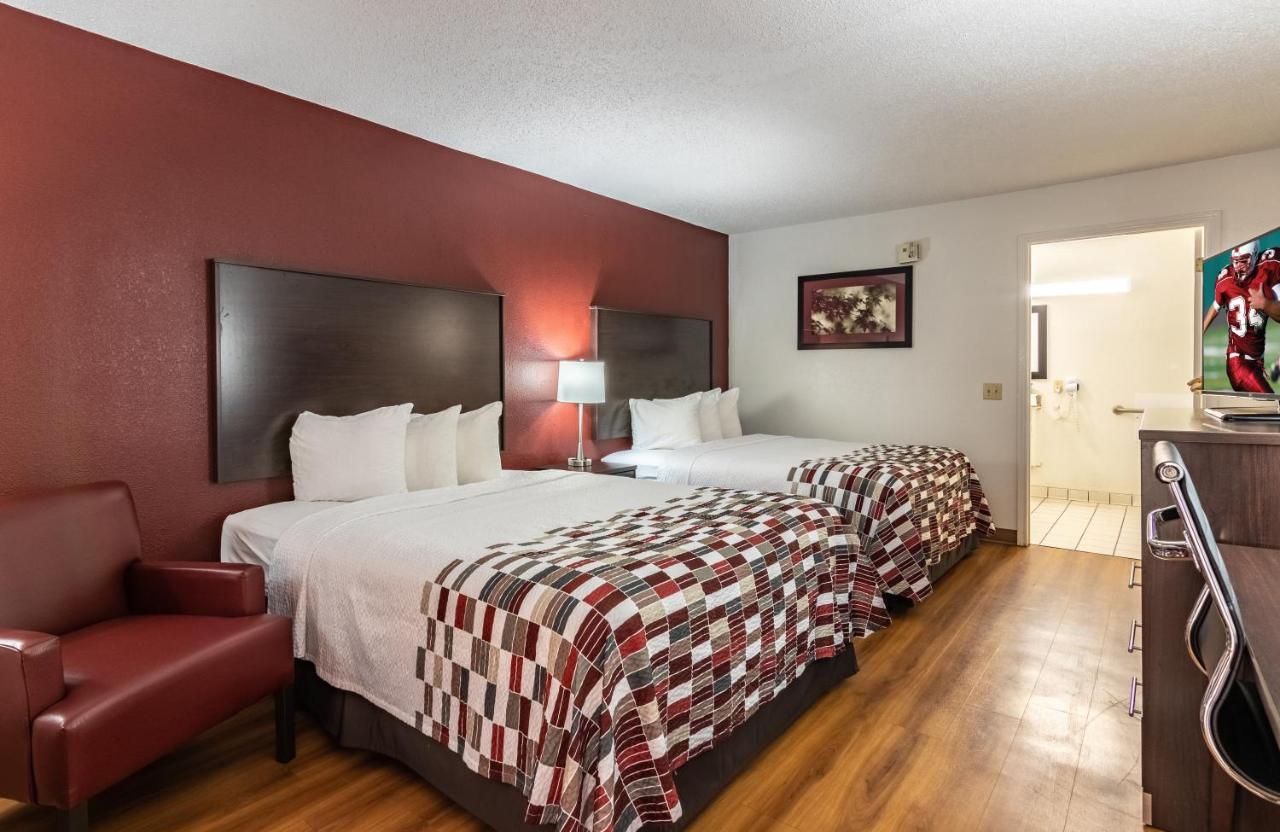 Red Roof Inn Форсайт Экстерьер фото