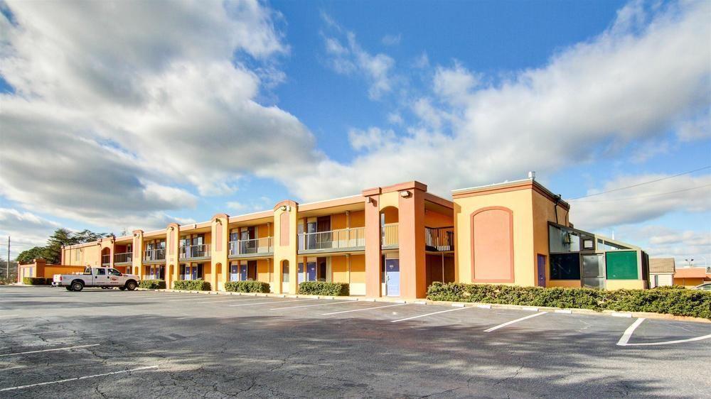 Red Roof Inn Форсайт Экстерьер фото
