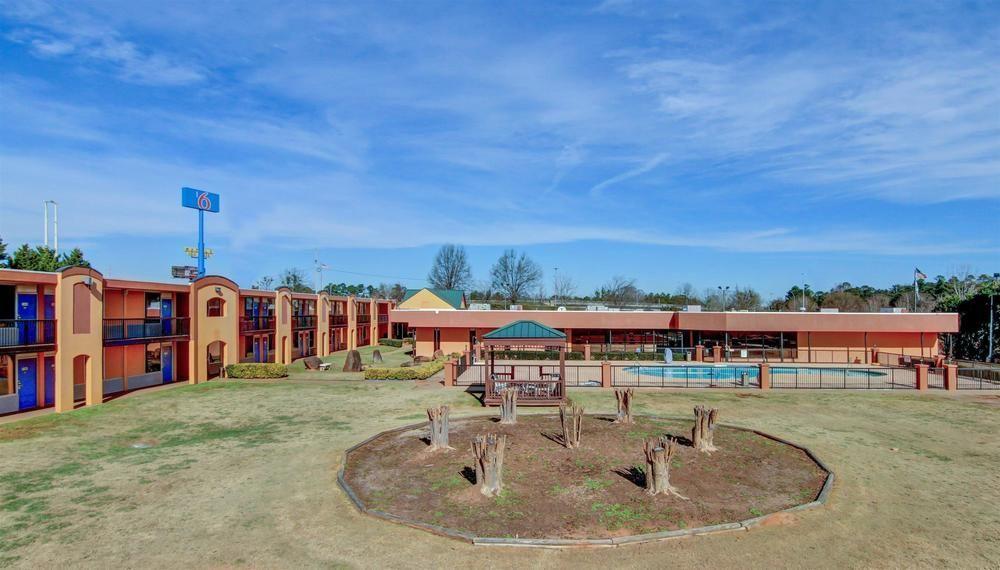 Red Roof Inn Форсайт Экстерьер фото