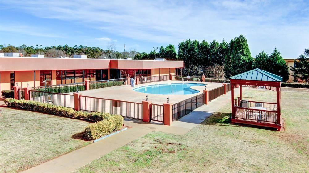 Red Roof Inn Форсайт Экстерьер фото